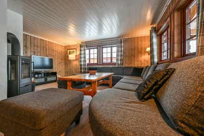 Turistsenteret – SOLBJØRNLIA 4A – 5 soveværelser, 12 senge, 110m2 – Solbjørnlia