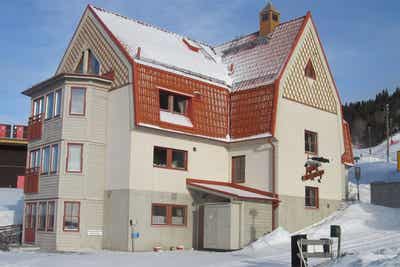 https://media.skistar.com/sv/boka-online/accommodation/image/Get?imageId=62165&ImageSize=Medium