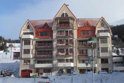 https://media.skistar.com/sv/boka-online/accommodation/image/Get?imageId=62167&ImageSize=Medium