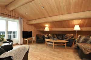 Björnen – Höken 10B – 4 soveværelser, 12 senge, 150m2 – Höken